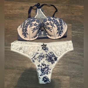 Victoria's Secret Dream Angels Navy and Cream Lace Bra & Thong Set 32D M
